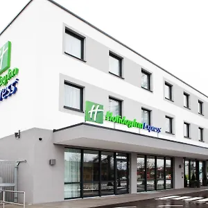 https://holiday-inn-express-munich-olympiapark.com-bavaria.com