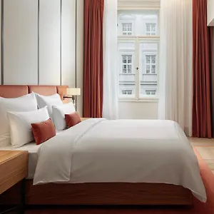 https://the-julius-prague.praguehotelsweb.com